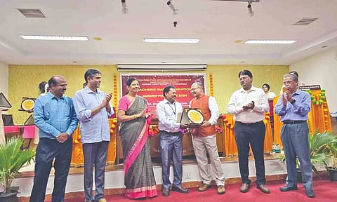 &nbsp;Anna University honoured Dr A Pandurangan on Teachers Day