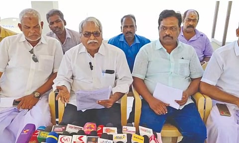 Anti Methane Project Movement Coordinator T Jayaraman addressing the media in Mayiladuthurai on Friday