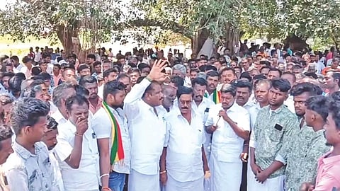 Residents protest in Karur on Monday
