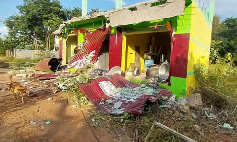 View of the demolish utensil rental shop