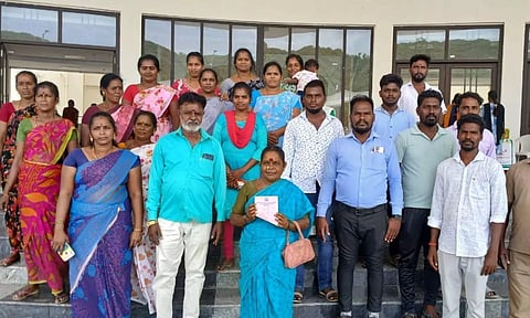 Karumabbakam villagers approached the Chengalpattu District Collector for taken against medical waste on former temple land (Dailythanthi)