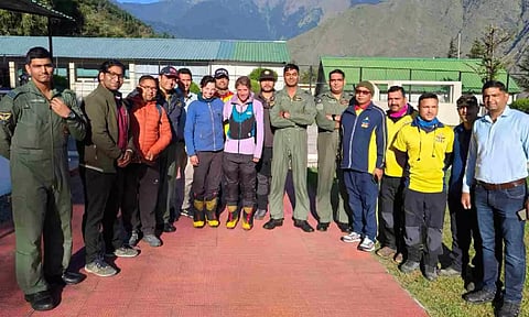 IAF personnel with foreign mountaineers rescued from Chaukhamba III peak (X)&nbsp;