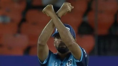 Umpire signalling impact player in IPL (Image/BCCI)