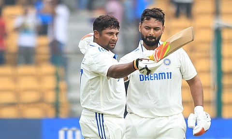 Sarfaraz Khan and Rishabh Pant taking India’s 125-run deficit to a lead by the afternoon session (Photo: Justin George)