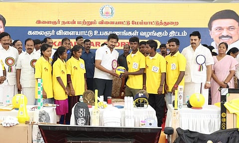 Deputy Chief Minister Udhayanidhi Stalin giving away sports kits to beneficiaries