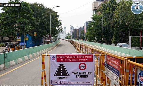 Usman Road flyover designated as temporary parking zone for two and four-wheelers amid Deepavali shopping rush (Vishal Nagaraj)&nbsp;