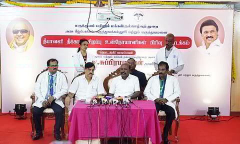 Ma Subramanian on Monday while inspecting the special burn ward with 25 beds at Government Kilpauk College and Hospital ahead of Deepavali. (Photo: X-@Subramanian_ma)