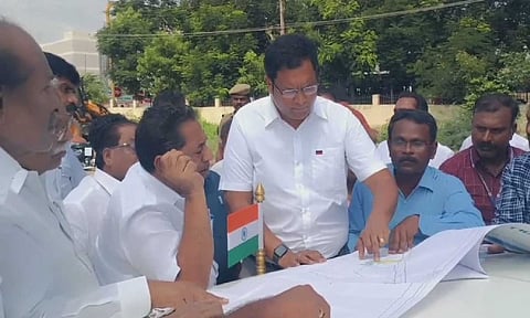 Industries Minister TRB Rajaa taking stock of TIDEL Park works at Mattuthavani in Madurai