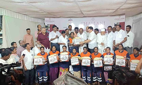 Cleanliness workers honoured for their service by jewellery store in Chennai