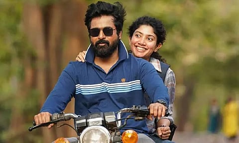 A still of Sivakarthikeyan and Sai Pallavi from Amaran movie (Daily Thanthi)&nbsp;