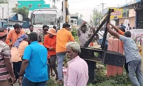 Railway workers rectifying the issue