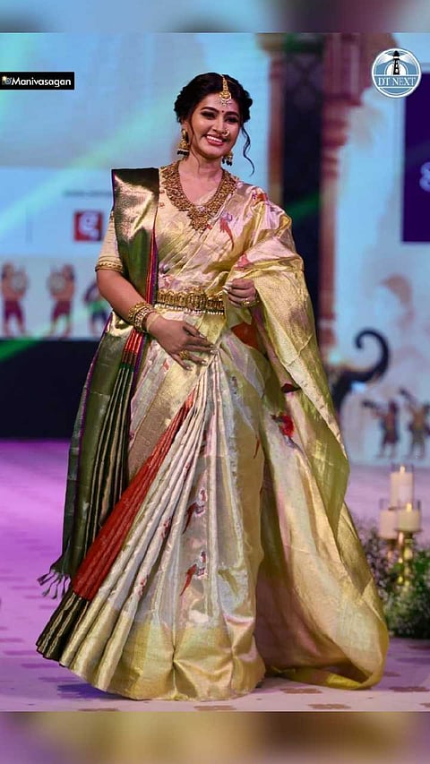 Artistes in finest attire graced the ramp at Chennai's Radisson Blu Hotel, early start to Margazhi