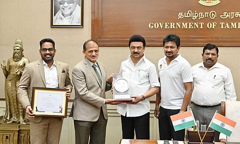 Meghanatha Reddy, Atulya Mishra, Chief Minister MK Stalin and Deputy Chief Minister Udhayanidhi Stalin with the award