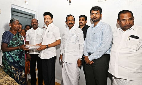 Chief Minister MK Stalin gives away the medical kit to the two croreth beneficiary&nbsp;in&nbsp;Erode