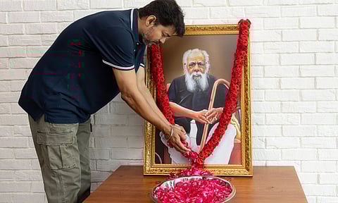 Vijay paying floral tribute to EV ‘Periyar’ Ramasamy (Image/X)