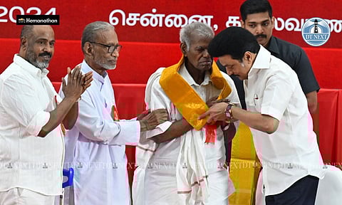 CM Stalin felicitated veteran CPI leader Nallakannu with a memento on his 100th birthday (Hemanathan M)