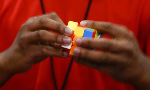 The speed of human thought lags far behind your internet connection, study finds