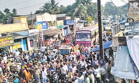 Residents staging a protest on Tiruchy-Lalgudi highway on Friday