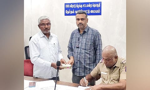 Flying squad with seized cash