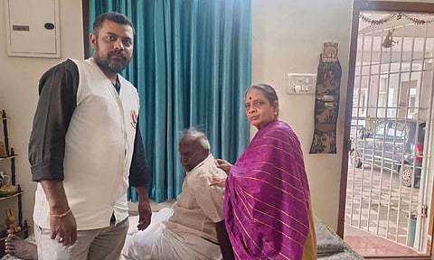 Greater Chennai Police's Kaaval Karangal reunites injured 75-yr-old with family