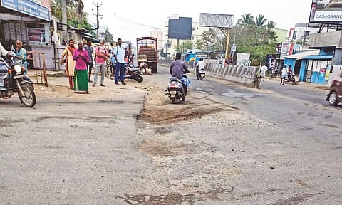 The Ponmar junction on Medavakkam-Mambakkam Main Road in a bad shape&nbsp;