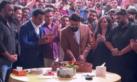 &nbsp;Mohanlal with the film crew (Instagram)