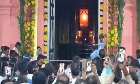 Thousands witness Jyothi Darshan at Sathya Gnana Sabha in Cuddalore (ANI)