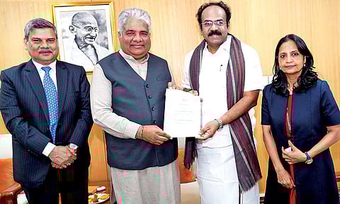 Thangam Thennarasu meets Union Minister Bhupendra Yadav