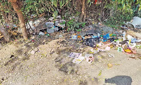 Construction debris and domestic waste scattered on the Vaigai Street&nbsp;
