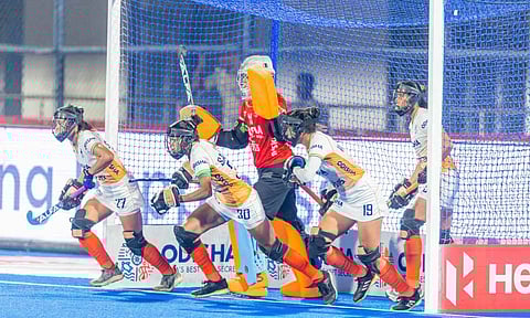 India players look to thwart a penalty corner&nbsp;