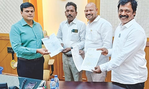 Ward Councillors from the Manali zone submit a petition to Commissioner Kumaragurubaran on Wednesday