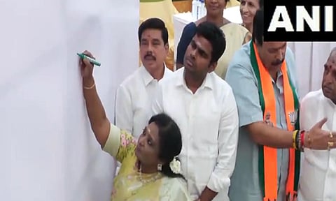 Tamil Nadu BJP president K Annamalai, party leader Tamilisai Soundararaja and other leaders took part in campaign (ANI)&nbsp;