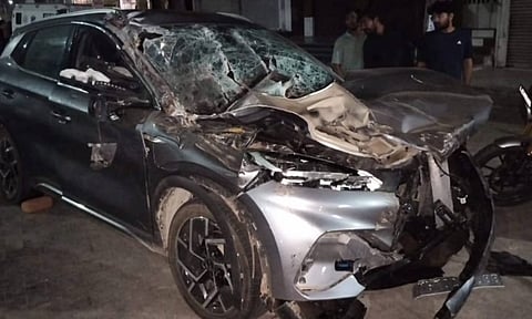 The car collided with a tanker lorry near Urapakkam