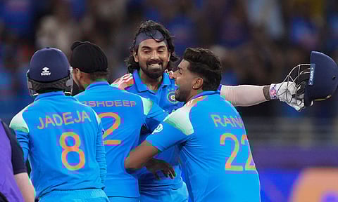 India's Shreyas Iyer and Axar Patel during the ICC Champions Trophy 2025 final cricket match between India and New Zealand (PTI)