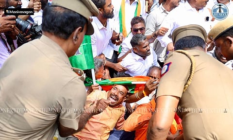 BJP cadres protested against the TASMAC scam at Egmore (Photo: Manivasagan N)