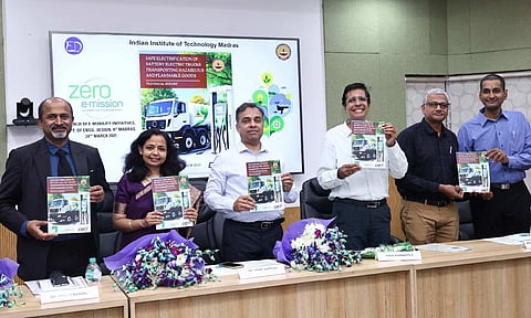 PK Banerjee, Dr. Preeti , Dr. Hanif, Prof. Kamakoti, Prof. Manu and Prof. CS Shankar at IIT Madras