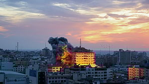 Israel launches strong airstrike on Beirut's southern suburbs