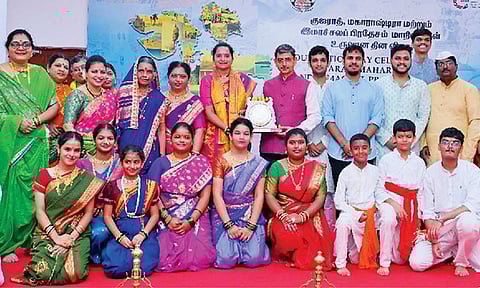 Governor RN Ravi with artistes from Maharashtra, Gujarat, Himachal Pradesh during Statehood celebrations at Raj Bhavan, on Thursday