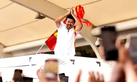 Vijay returns to Chennai after his movie shoot (X)