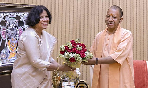 Uttar Pradesh Chief Minister Yogi Adityanath with Aligarh Muslim University Vice Chancellor Prof. Naima Khatoon during a meeting, in Lucknow (PTI)&nbsp;
