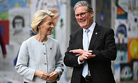 Ursula von der Leyen and Keir Starmer (AP)