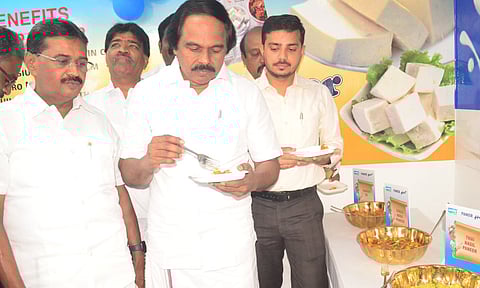 Minister Mano Thangaraj launching a sale at an Aavin parlour on Thursday&nbsp;