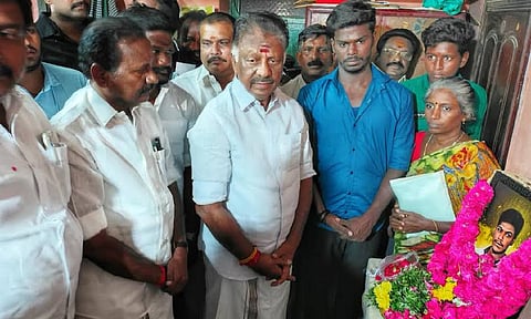 O Panneerselvam meets Ajith Kumar's family