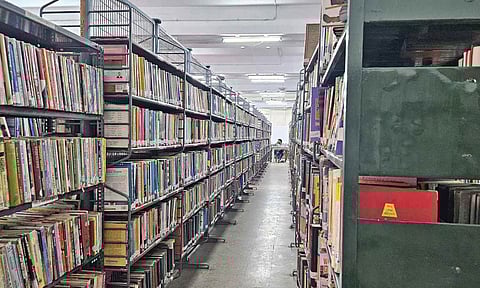 Only a few visit the Devaneya Pavanar District Central Library, Anna Salai