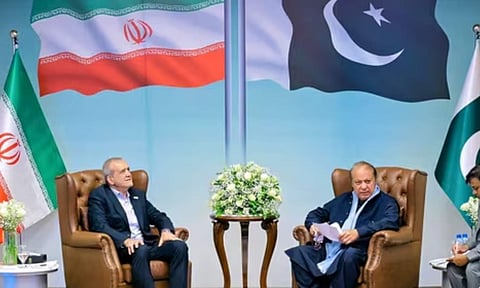 Pakistan, Iran decide to increase bilateral trade to USD 8 billion annually (AFP)&nbsp;