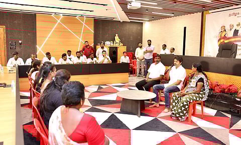 Sanitation workers on Monday met Tamilaga Vettri Kazhagam (TVK) president and actor Vijay at his party headquarters in Panaiyur (X)&nbsp;