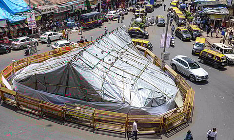 The Supreme Court on Monday refused to intervene in a Bombay High Court order directing the Brihanmumbai Municipal Corporation to book people feeding pigeons at "kabutarkhanas" (pigeon feeding spots) in the coastal city (PTI)