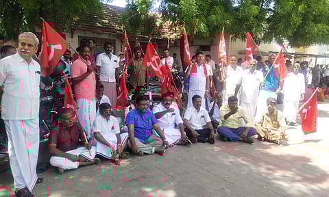 CPM members staging a protest in Tiruchy GH on Thursday&nbsp;
