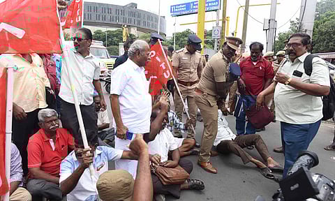 Workers affiliated to CITU stage protest on Tuesday (Photo: Justin George)&nbsp;