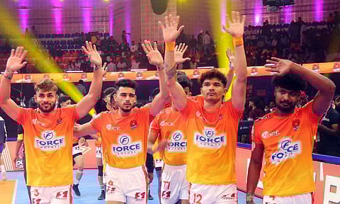 &nbsp;Puneri Paltan players after the end of previous season